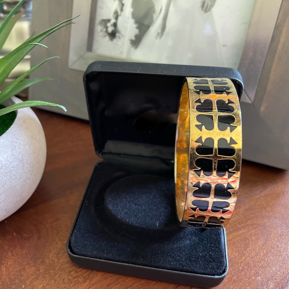Kate Spade Enamel “Play Your Cards Right” Bangle